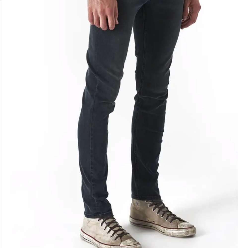 COPY - NEUW 30/34 Ray Tapered Faded black jeans.